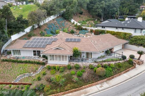 3333 Country Club Dr, Glendale CA  91208-1717 exterior