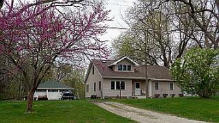 232 Church St, Kewanee, IL 61443-3418