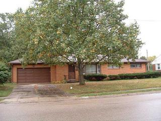 1135 Torrence Dr, Springfield, OH 45503-2047