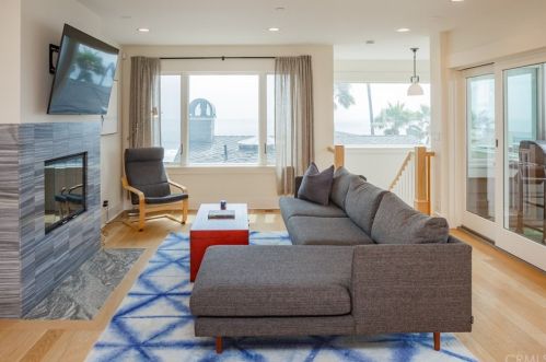 4114 The Strand, Manhattan Beach, CA 90266-3054