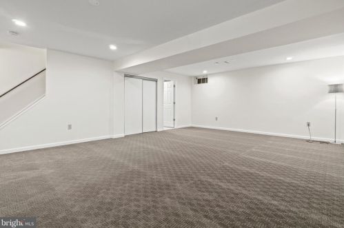 1609 Billman Ln, Silver Spring MD 20902-1421 exterior