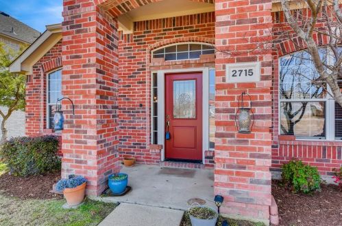 2715 Logan Dr, Midlothian TX  76063-5100 exterior