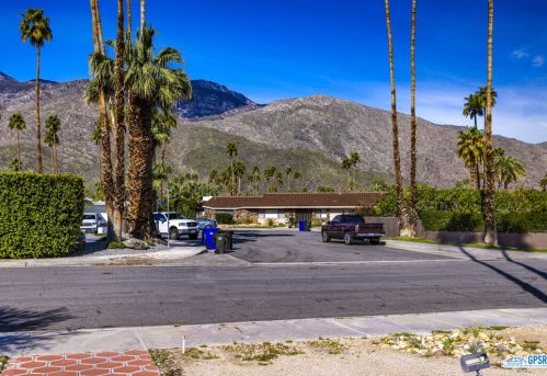 2040 Chico Dr, Palm Springs, CA 92264-9214