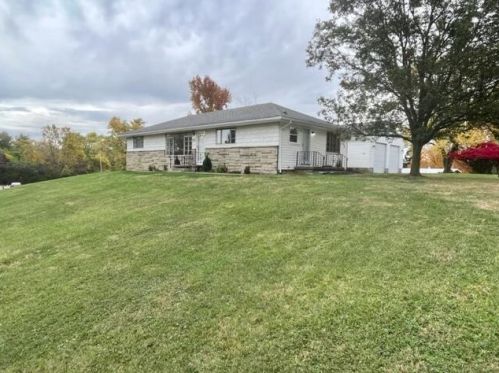 1904 Miracle Mile, Springfield, OH 45503-2855