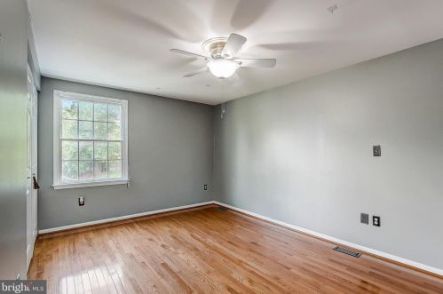 5724 Brothers Partnership Ct, Columbia MD  21045-2601 exterior