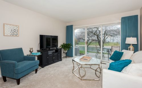3028 Crystal Rock Rd, Naperville IL  60564-8236 exterior