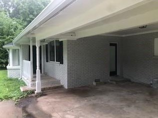 114 Fairburn Rd, Atlanta GA  30331-1612 exterior
