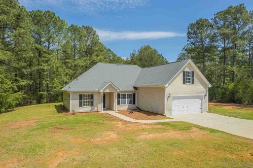 220 Rocky Point Rd, Porterdale, GA 30014-8447