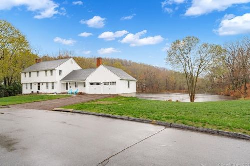 15 Dorset Ln, Farmington, CT 06032-2330
