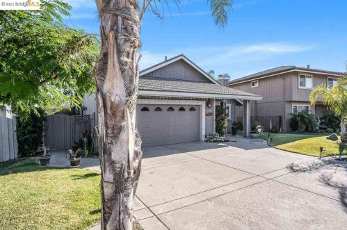140 Discovery Bay Blvd, Discovery Bay, CA 94505-1218