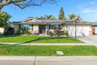 3176 Fremont Ave, Fresno, CA 93710-4906
