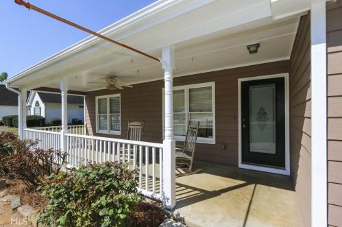 50 Millcrest Dr, Porterdale, GA 30016-7559