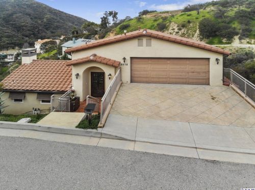2578 Cascadia Dr, Glendale, CA 91206-1805
