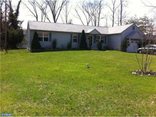 1727 Gardner St, Vineland, NJ 08361-7580