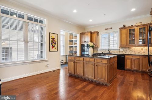 13509 Moonlight Trail Dr, Silver Spring MD 20906-6700 exterior