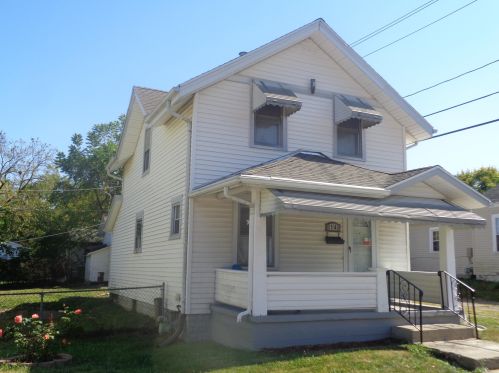 14 Seever St, Springfield, OH 45506-1132