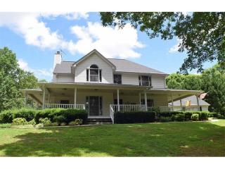 7092 George Barnes Rd, Murrayville, GA 30564-1323