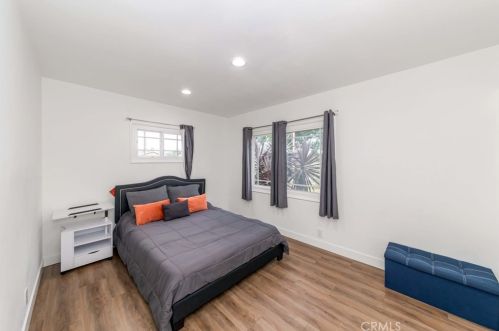 1048 Fairbrook Ln, Santa Ana CA  92706-1106 exterior