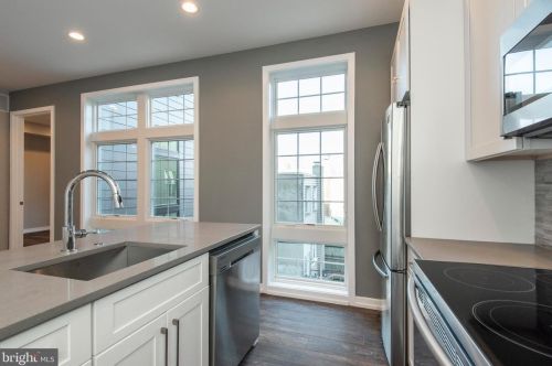 1340 13th St, Philadelphia, PA 19147-4905