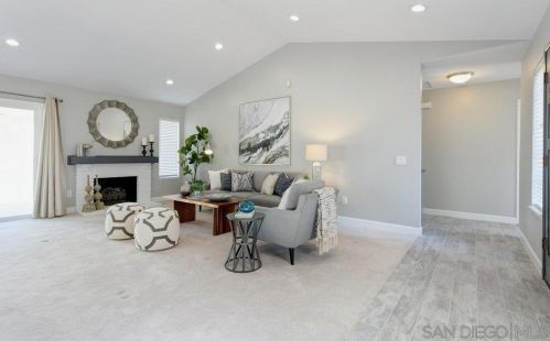 2725 Glasgow Dr, Carlsbad, CA 92010-6536