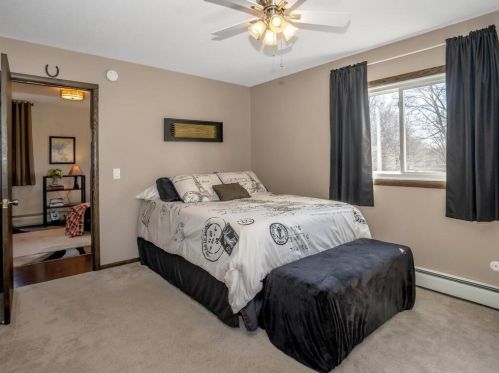 1481 19th Ave, Saint Paul MN  55112-5544 exterior