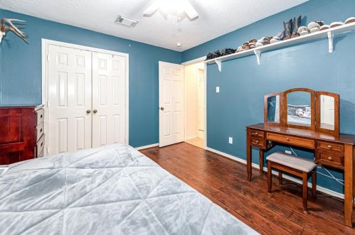 1016 Chateau Wood Pkwy Dr, Conroe TX  77385-9771 exterior