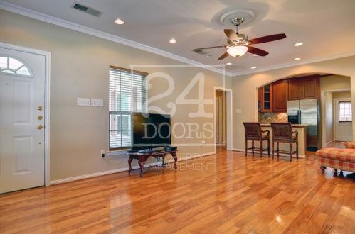 5337 El Campo Ave, Fort Worth TX  76107-4826 exterior
