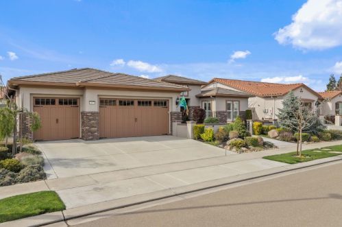 2477 Appleleaf Ln, Manteca, CA 95336-5136