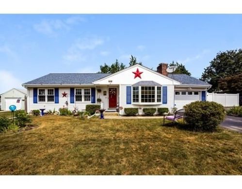 66 Robert Gray Ave, Tiverton, RI 02878-1823