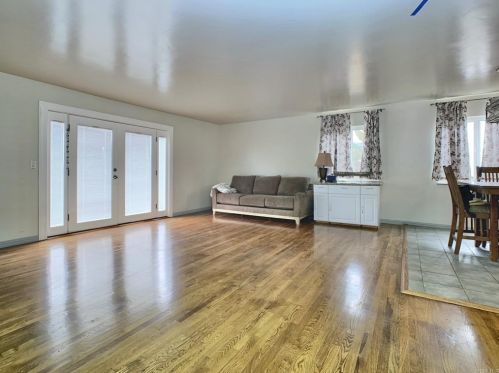 373 Elmira St, El Cajon, CA 92019-2136