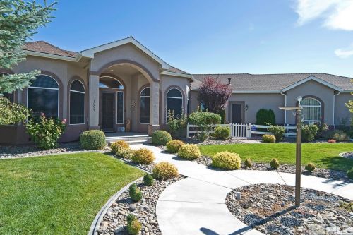 1209 Golden Eagle Ct, Gardnerville, NV 89410-7626