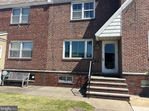 2619 Mckean St, Philadelphia, PA 19145-2511