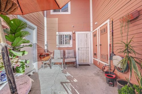 1721 3rd St, Santa Ana, CA 92703-3656