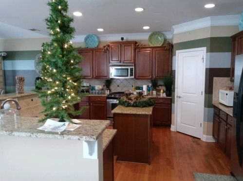 3608 Lake Estates Way, Atlanta, GA 30349-1894