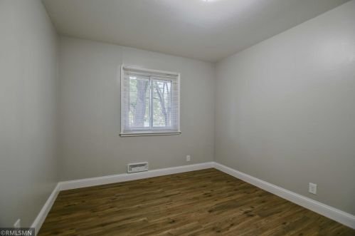 11316 Heights Dr, Minneapolis MN  55433-3528 exterior