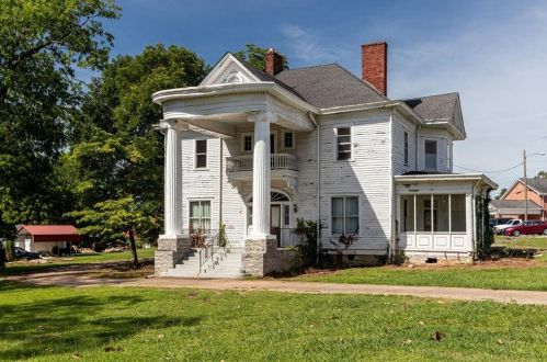 211 Boulevard, Monroe, GA 30655-2114