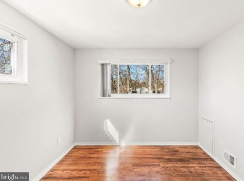 2711 Henderson Ave, Silver Spring MD 20902-1919 exterior