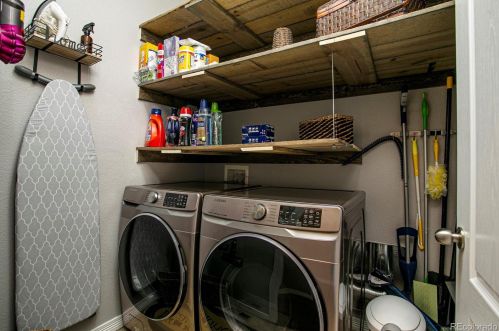 24424 4th Dr, Aurora CO  80018-1594 exterior