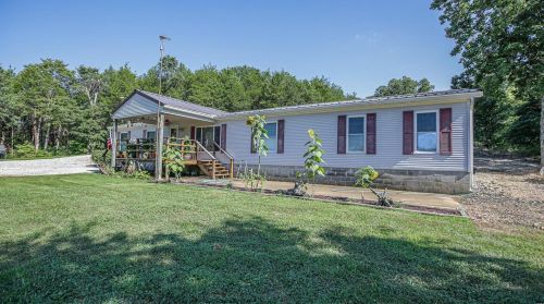 8998 Buckeye Rd, Dittmer, MO 63023-2910