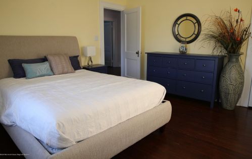 1607 3rd Ave, Tinton Falls NJ 07712-5721 exterior