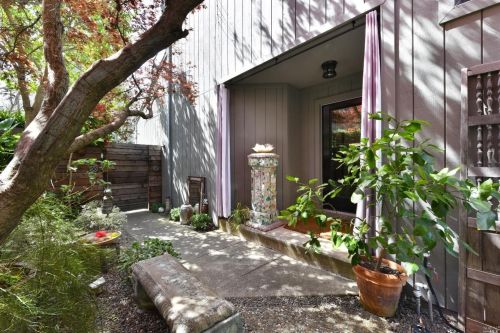 535 Fieldcrest Dr, Healdsburg, CA 95448-3342