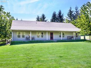 6534 Winters Rd, Cornelius, OR 97113-6042