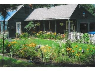 212 Lake Rd, Fitzwilliam, NH 03447-3365