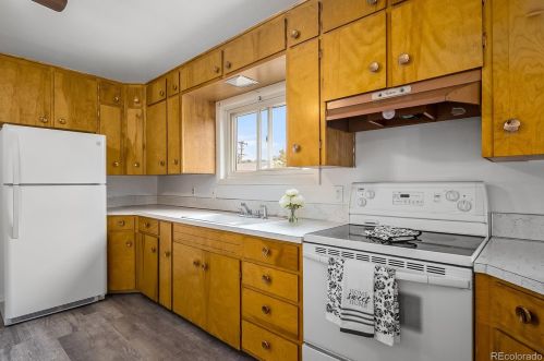 327 2nd Ave, La Salle CO 80645-3218 exterior