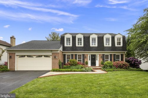 6219 Winnepeg Dr, Springfield, VA 22015-3849