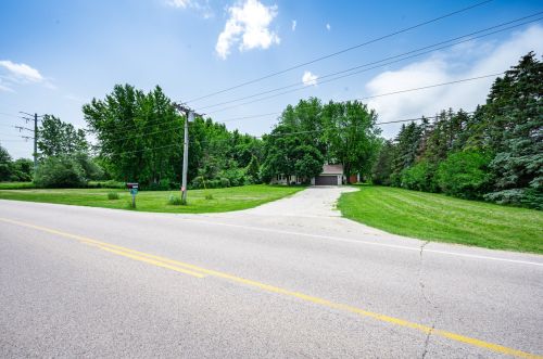 1763 Brickville Rd, Sycamore IL  60178-8639 exterior