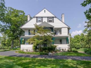 30 Fountain Ave, Cincinnati, OH 45246-4409