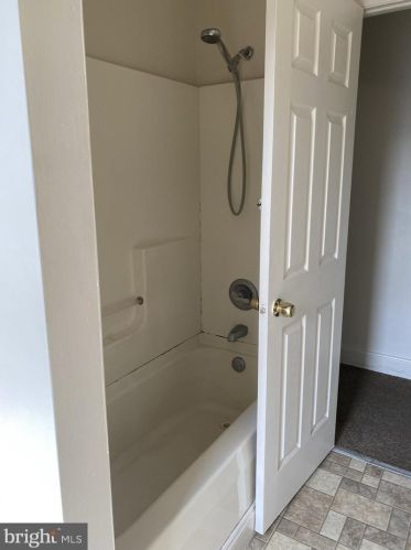 91 B St, Carlisle PA 17013-1906 exterior