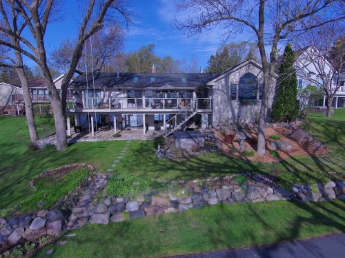 1444 Riviera Ave, St Marys Point, MN 55043-9754