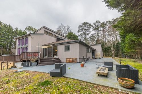 4590 Heather Ct, Atlanta, GA 30331-7402